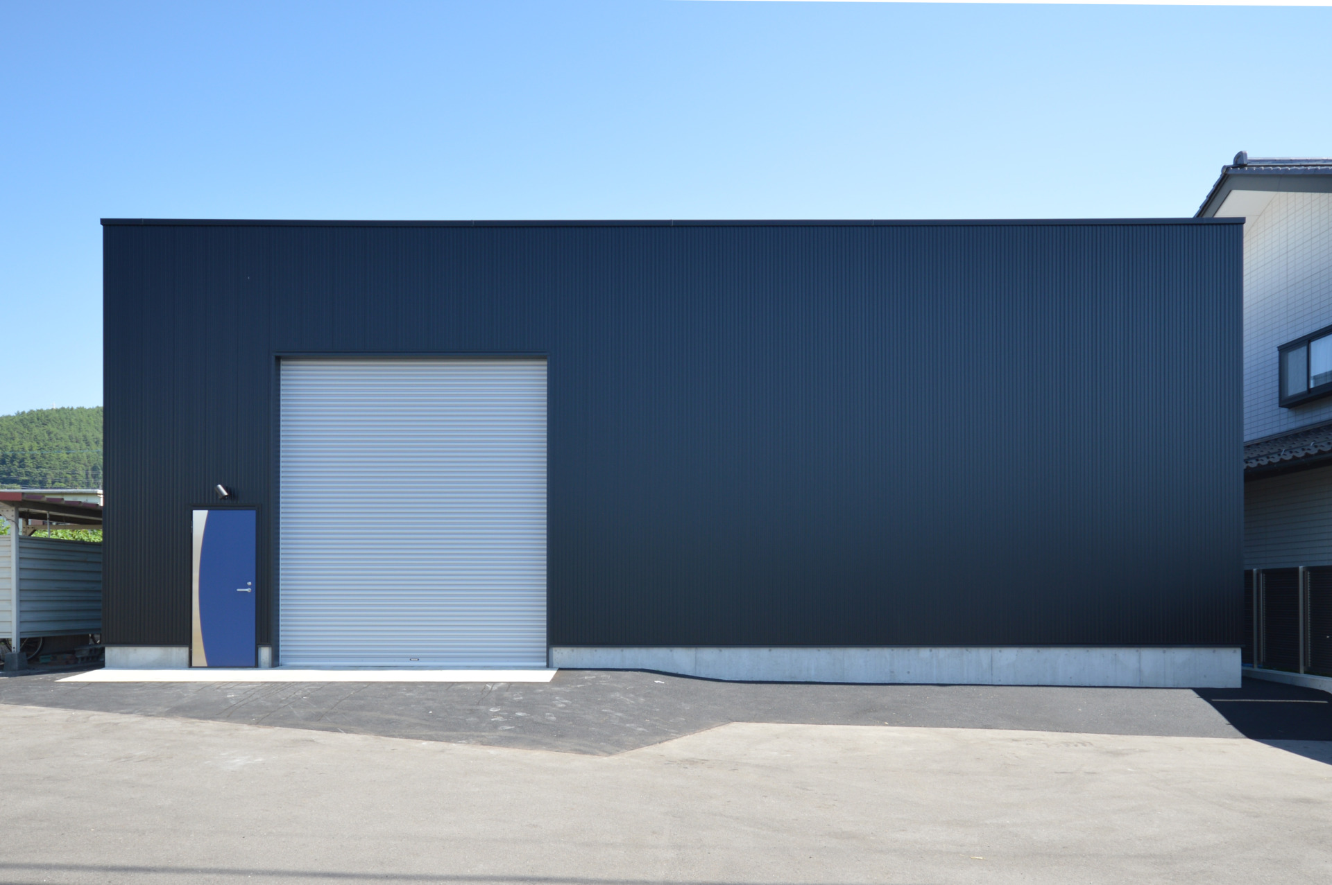 SE構法会社倉庫外観