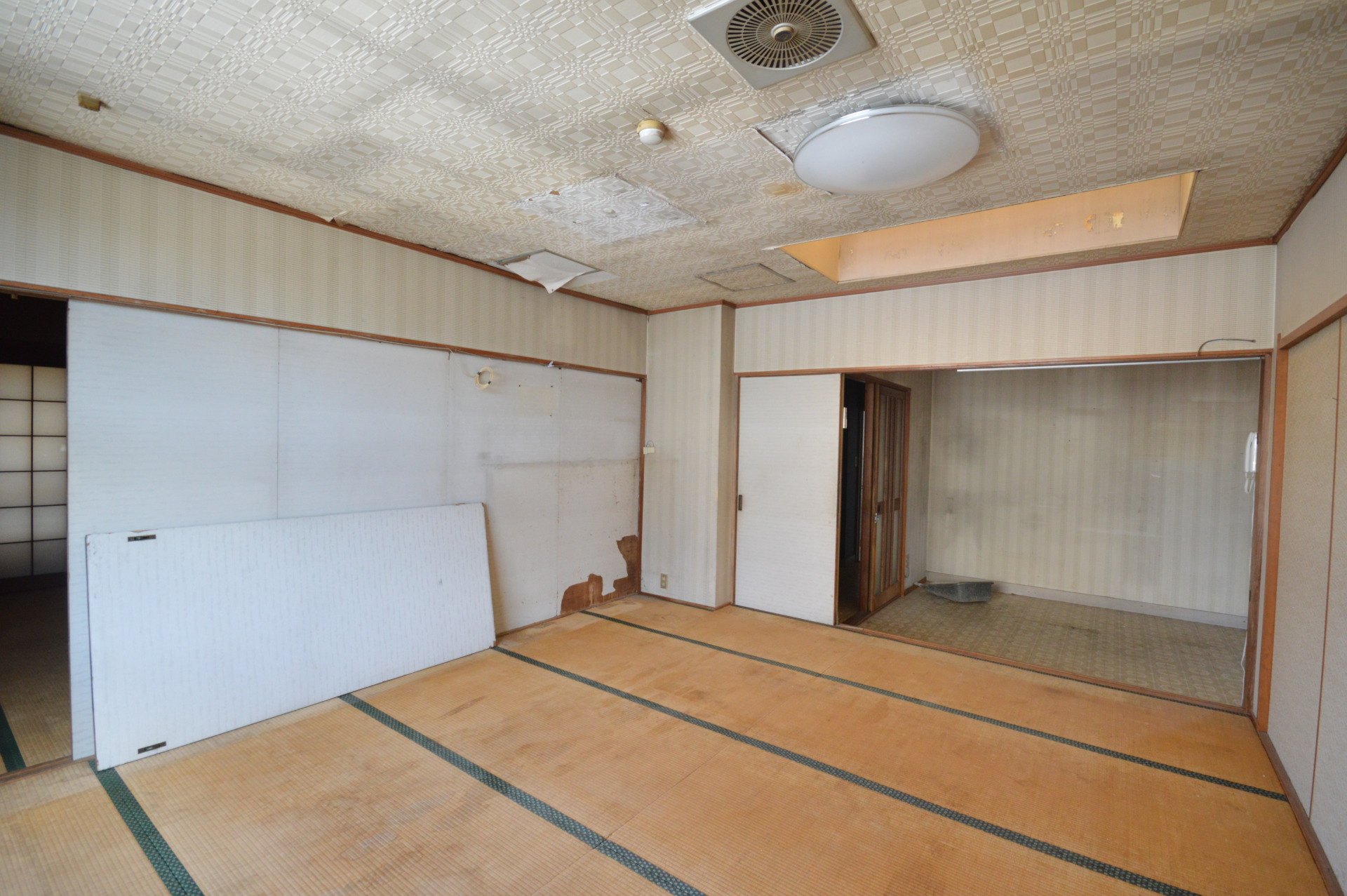 夫婦と愛犬のセカンドライフ_ビフォー寝室