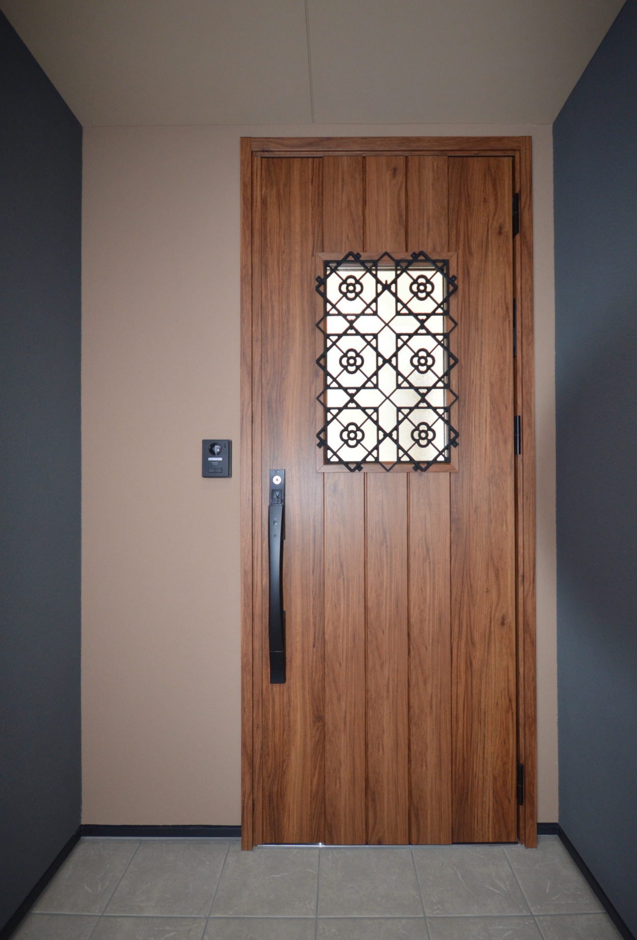 平屋風に暮らせる家_玄関３